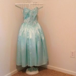 Vintage Strapless Full Swing 1980's Semi Formal Dress